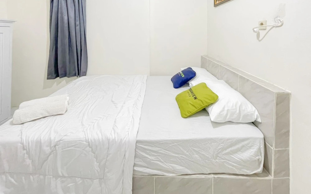 Urbanview Grey CSB Mall Cirebon – Guest Rooms – Cirebon