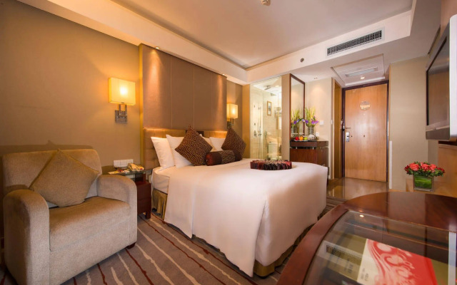 Ramada Plaza Zhijiang Hotel