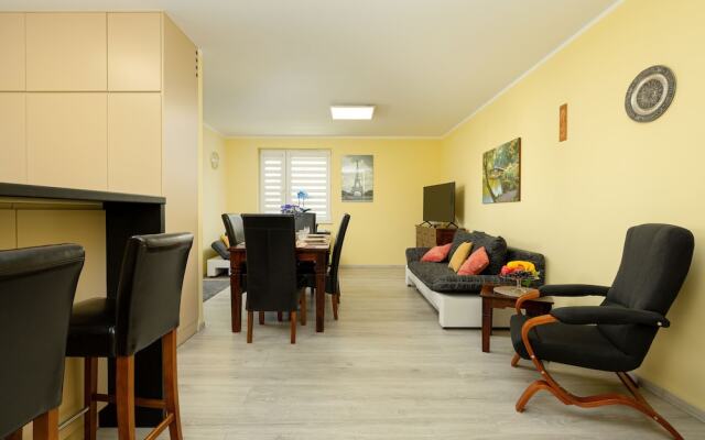 Paryska Apartments by Renters