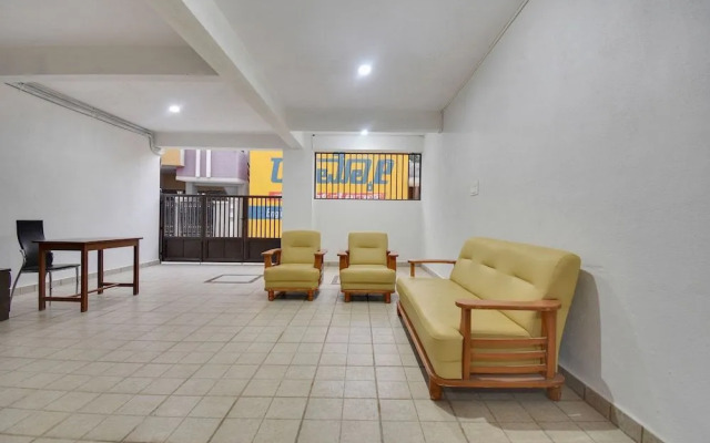 Oyo 43621 Hindavi Inn 3