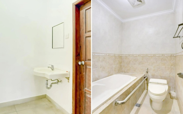 Super OYO 3261 Hotel Ratu