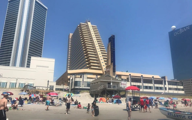 TWO Bold Condos on the Boardwalk by Cozysuites