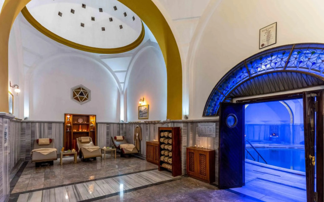 Celik Palace Hotel Convention Center & Thermal SPA