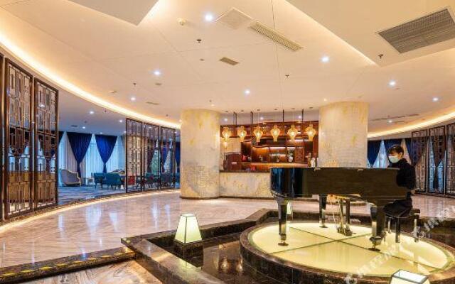 Shizhen Peace Hotel (Fushun Beihu No. 1 Store)