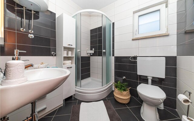 Stunning Home in Trogir With Wifi and 3 Bedrooms