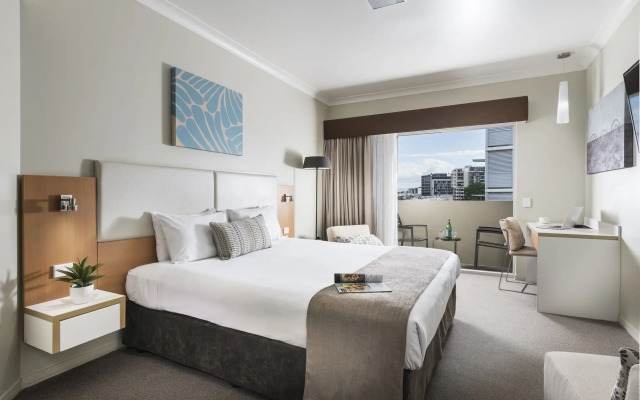 Grand Hotel and Apartments Townsville