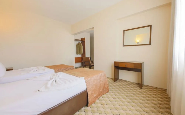 Hosta Otel