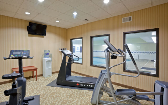 Holiday Inn Express & Suites Ashland by IHG