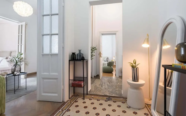 Stunning 3BR Apartment in Bucharest