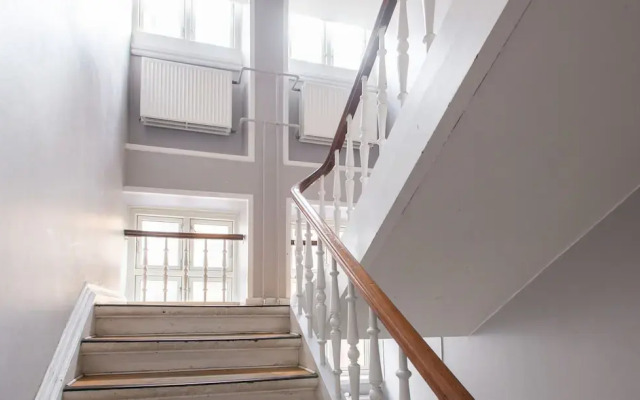 Sanders City - Nimble 1 Bdr Apt In the Capital