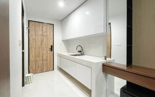 Modern Studio Apartment at Delft Ciputra Makassar