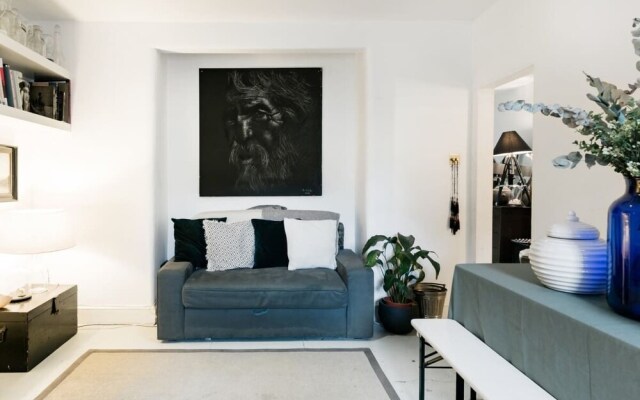 Modern & Beautiful Garden Apartment in Hammersmith, London