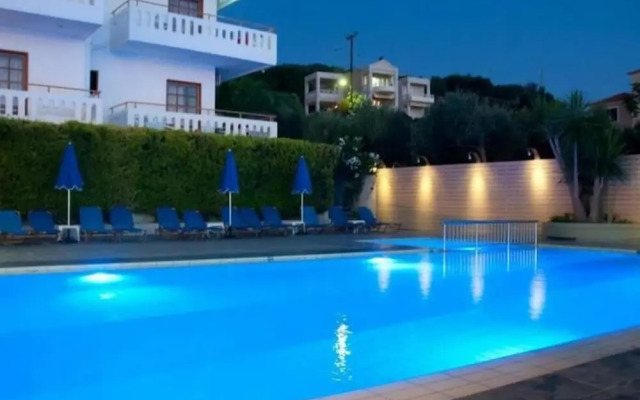 Varouxakis Hotel