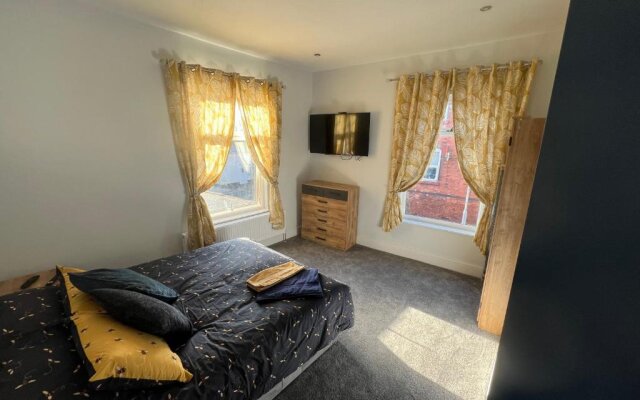 Luxury 2 bed Apartment in Stoke-on-trent