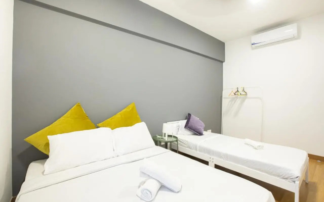 Georgetown High Floor Luxury 3BR Suite