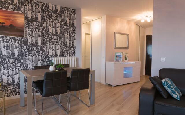 Western Cannes - Panoramic View