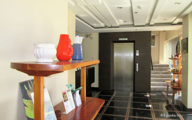 Upperhouse Hotel Formerly Pacifico Boutique by Hiverooms