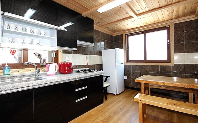 Yangyanggwangmyeong Family Pension