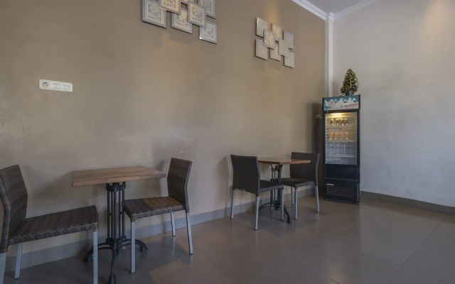 OYO 1631 Aristo Home