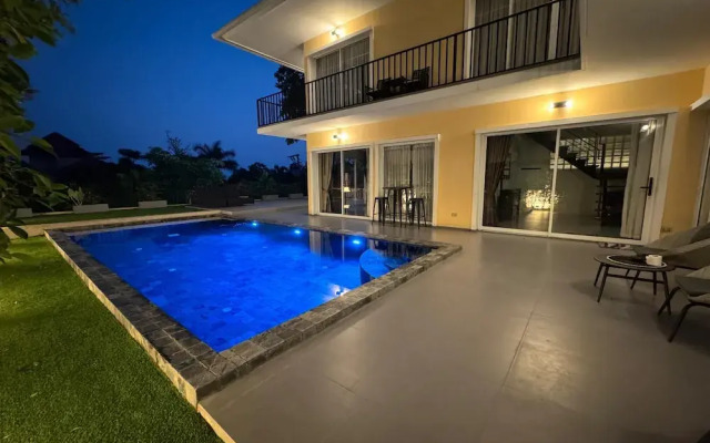 Luxury with Ocean Views&Private Rooftop