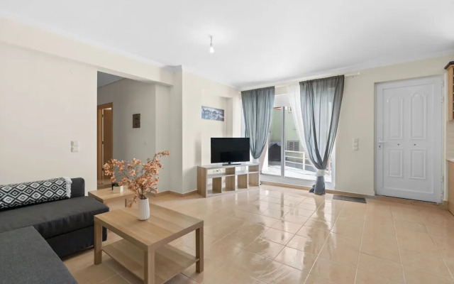 Nikiana Beach Modern Apartment