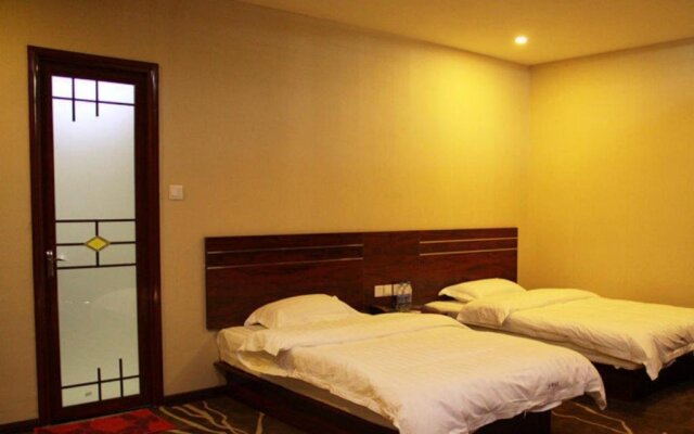 Wanlong Business Hotel