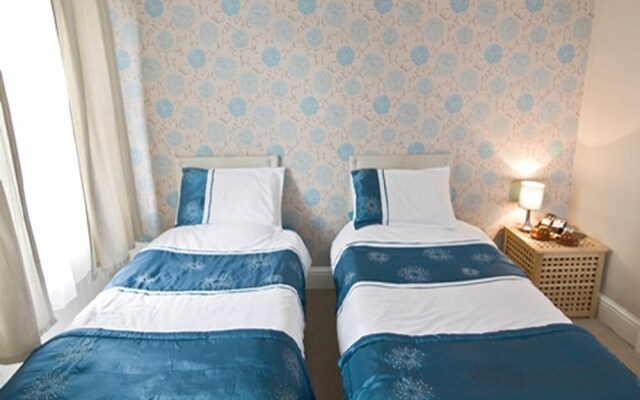 Black Bull Hotel