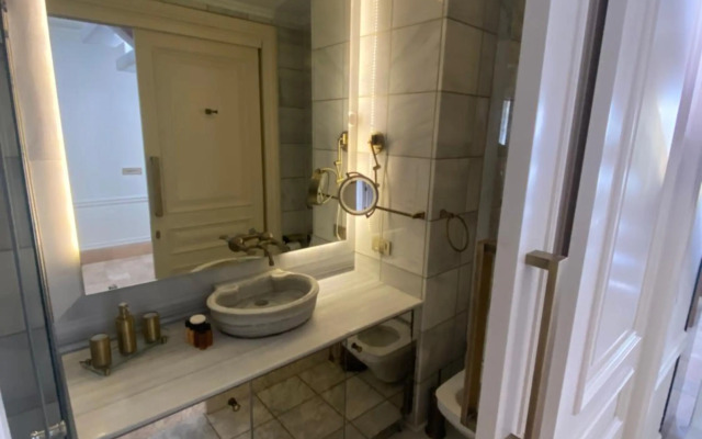 AB Residences-Cihangir Luxury Diamond Apartment