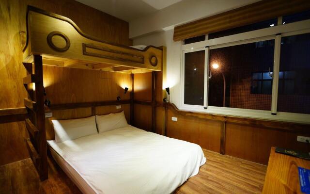 Dock Inn Tainan