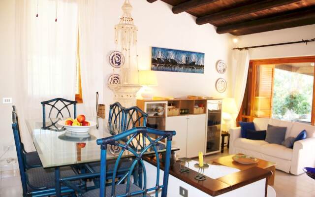 Villino Kenzia 4 Bedrooms Apartment in Stintino