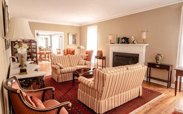 Valparaiso Inn Bed & Breakfast