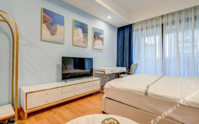 Four Seasons Mansion Apartment Hotel