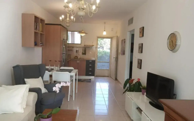Neot Golf Caesarea Garden Apartment