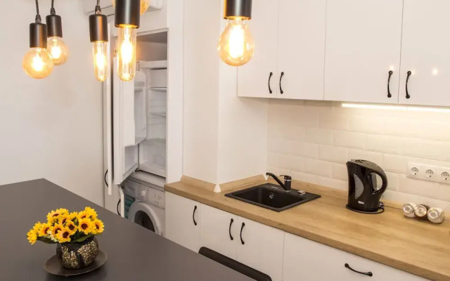 Studio L by MRG Apartments