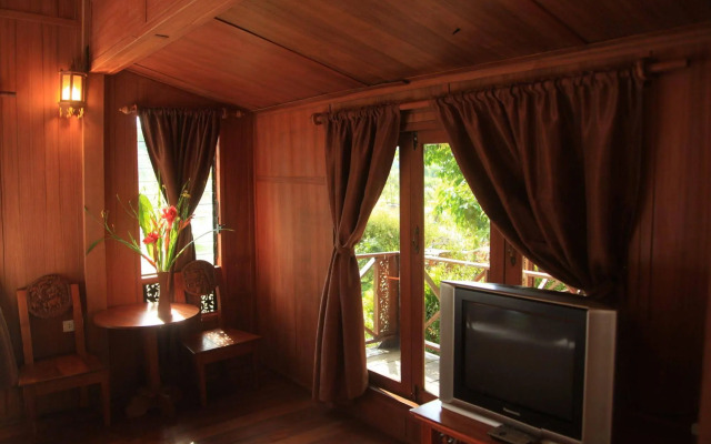Pai Treehouse Resort