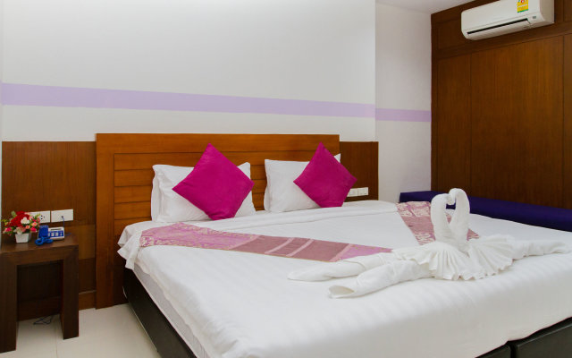 Chana Hotel Phuket