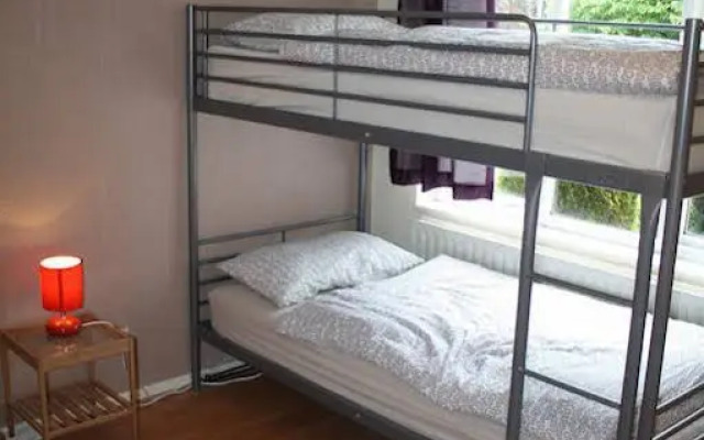Russell Scott Backpackers Hostels