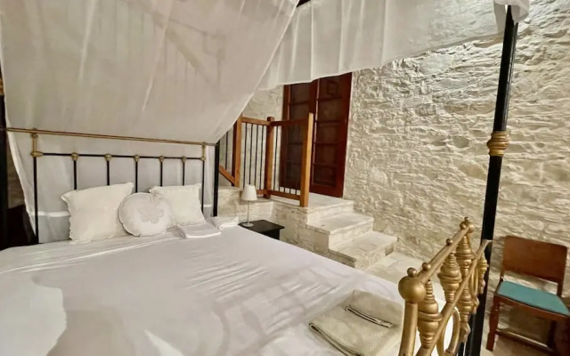 Juliet Suite Studio in Dhoros