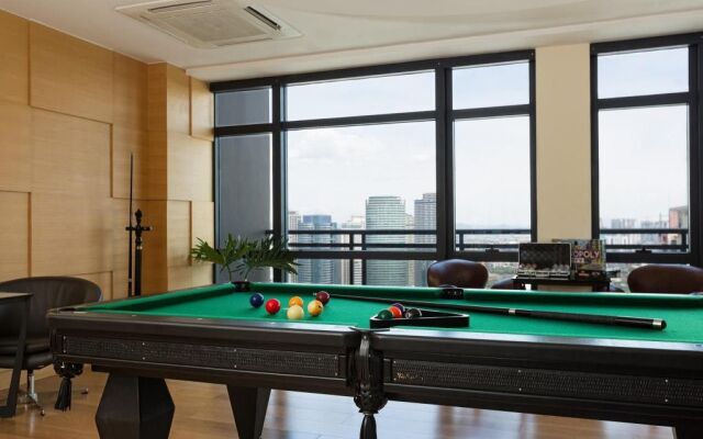 SIGLO SUITES @ The Gramercy Residences