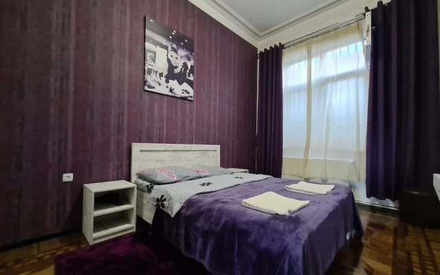 Grayhouse Elia Apartment