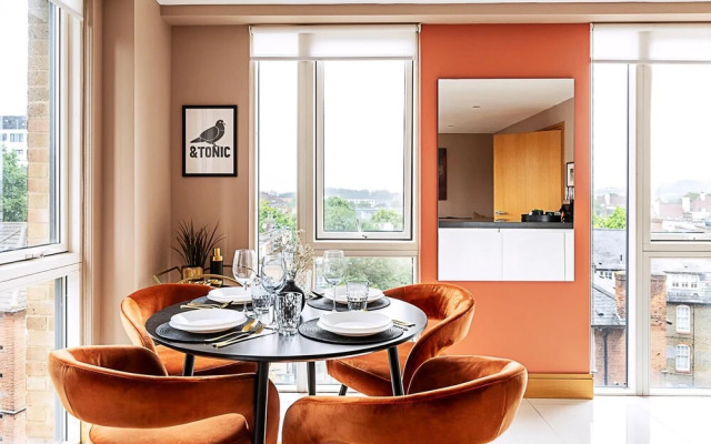 Convenient Euston London Apartment