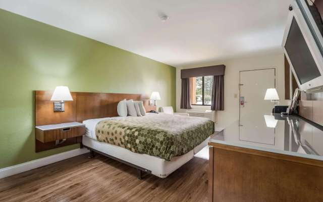 Econo Lodge Atlanta Airport East