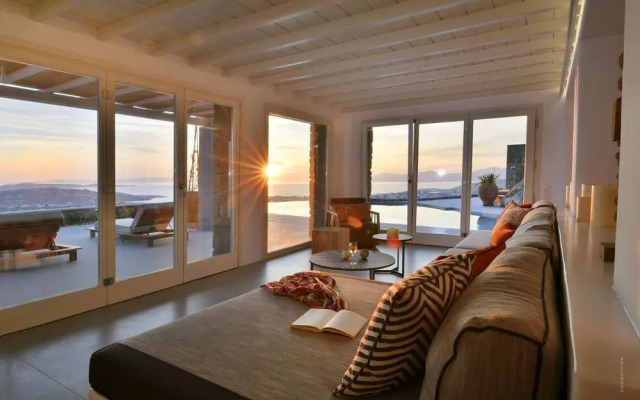Mykonos Rocks Luxury Villas