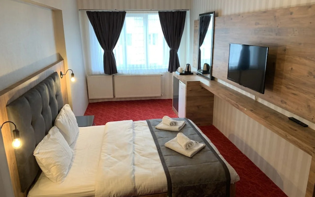 Adanaz Otel