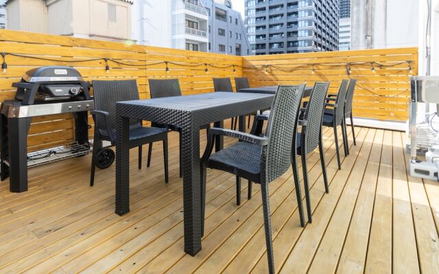 ONE WORLD Sakaisuji Hommachi