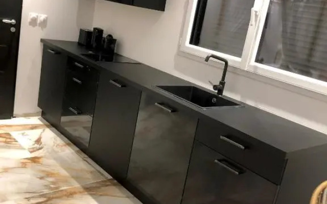 Studio la Boheme Jacuzzi Et Terrasse Vu Sur Pic Saint Loup (Adults Only)