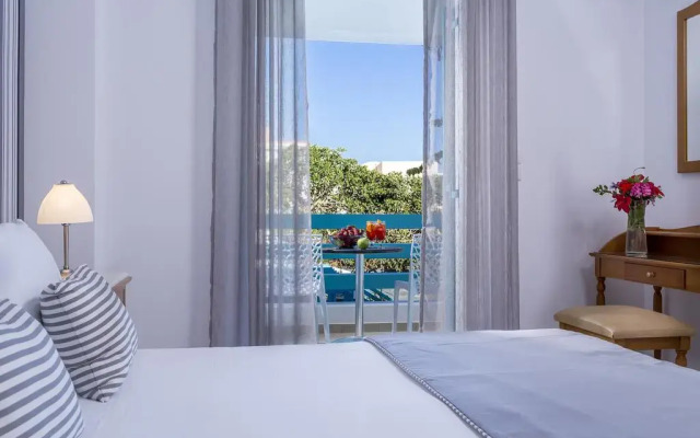 Santellini Hotel