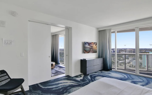 Sapphire Suite Beachfront, Gym + Pool!