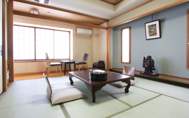Hanamiya Ryokan