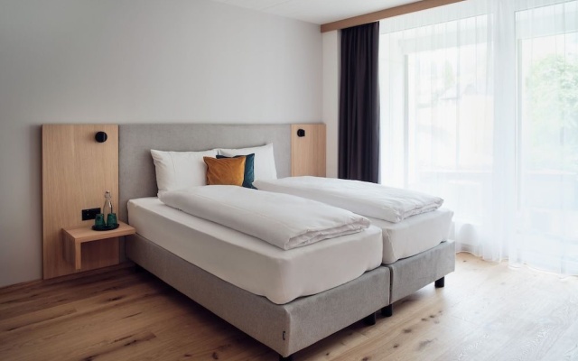 Hotel Neu-Schönstatt – Guest Rooms – Quarten